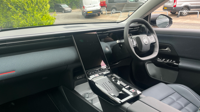 Citroen C5 Aircross 157kW Max 73kWh 5dr Auto Electric Hatchback